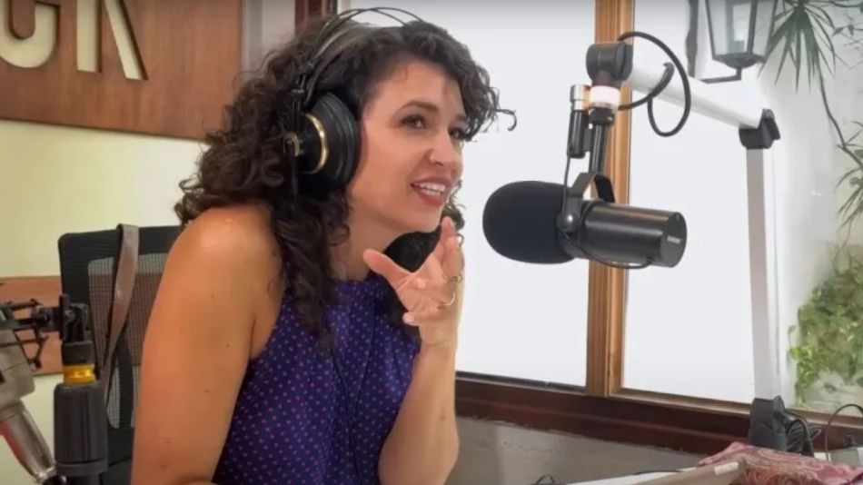 Paremos las fakes. <a href="/juliamengo/">Julia Mengolini</a> a no bajar los brazos. No van a poder.