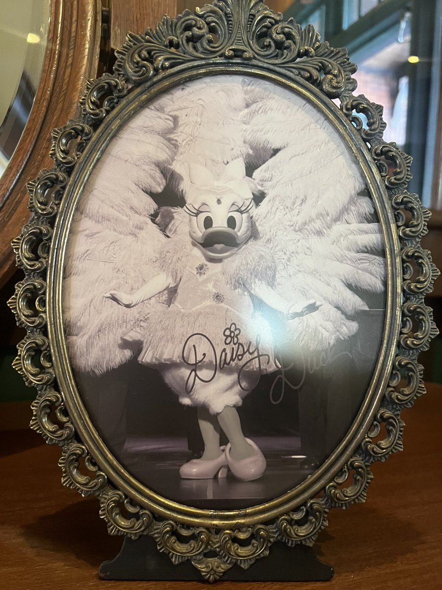 ニューヨークデリにbbbのお写真😭いつから？
#tdr__now