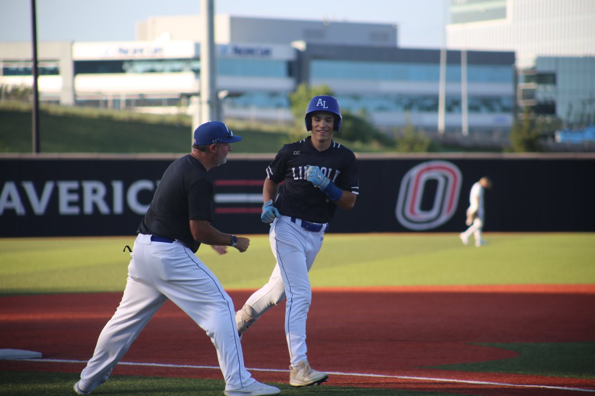 Council Bluffs Abraham Lincoln Lynx tweet media