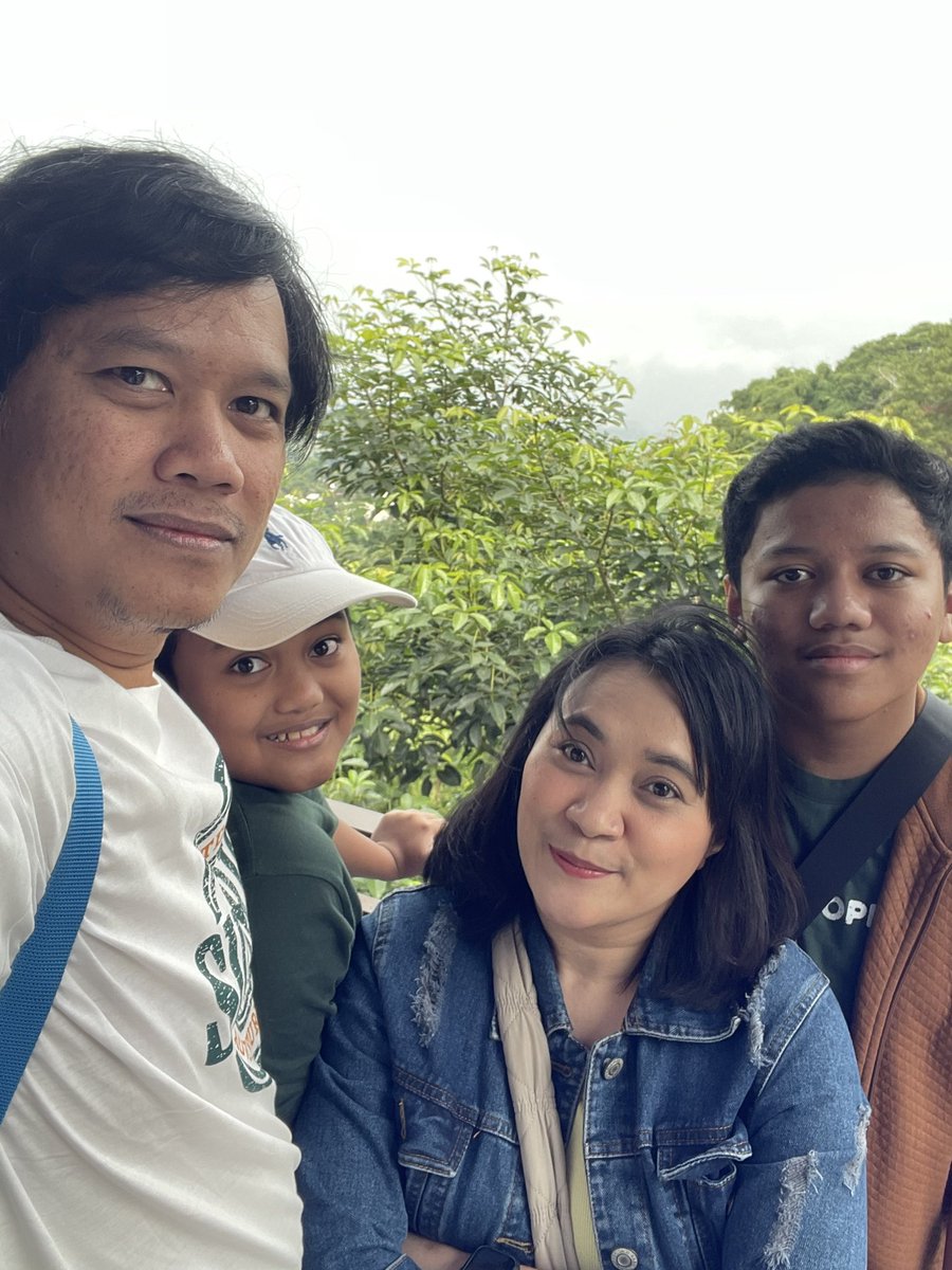 GedeSura's tweet photo. #liburtelahtiba #weekendinlembang #noahpark #vendraholiday https://t.co/9p5rAR45bp
