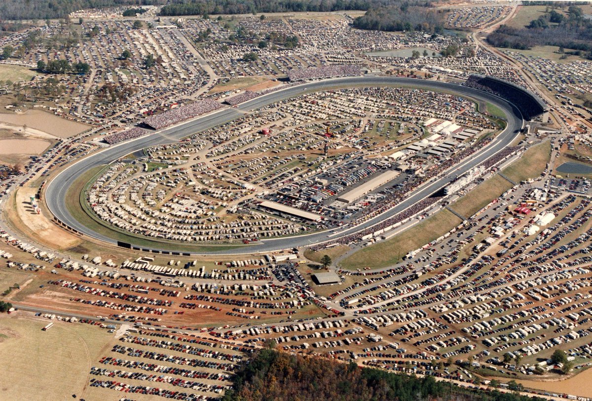 TheCatchFence's tweet image. The Atlanta Motor Speedway the people want
The Atlanta Motor Speedway the people deserve