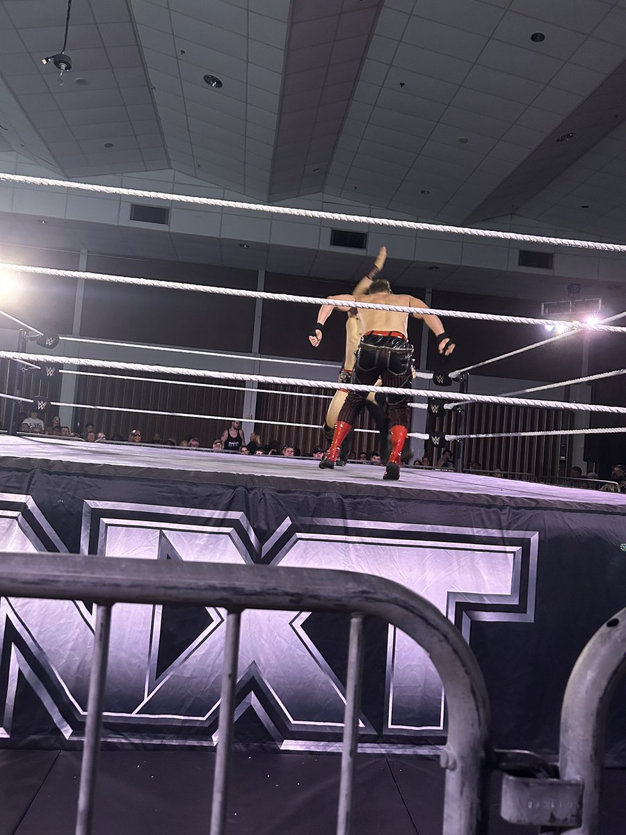 BranhamTayy's tweet photo. Let go of my man stacks fan of the night!!! #NXTMelbourne https://t.co/ZXSr1Wk3gF