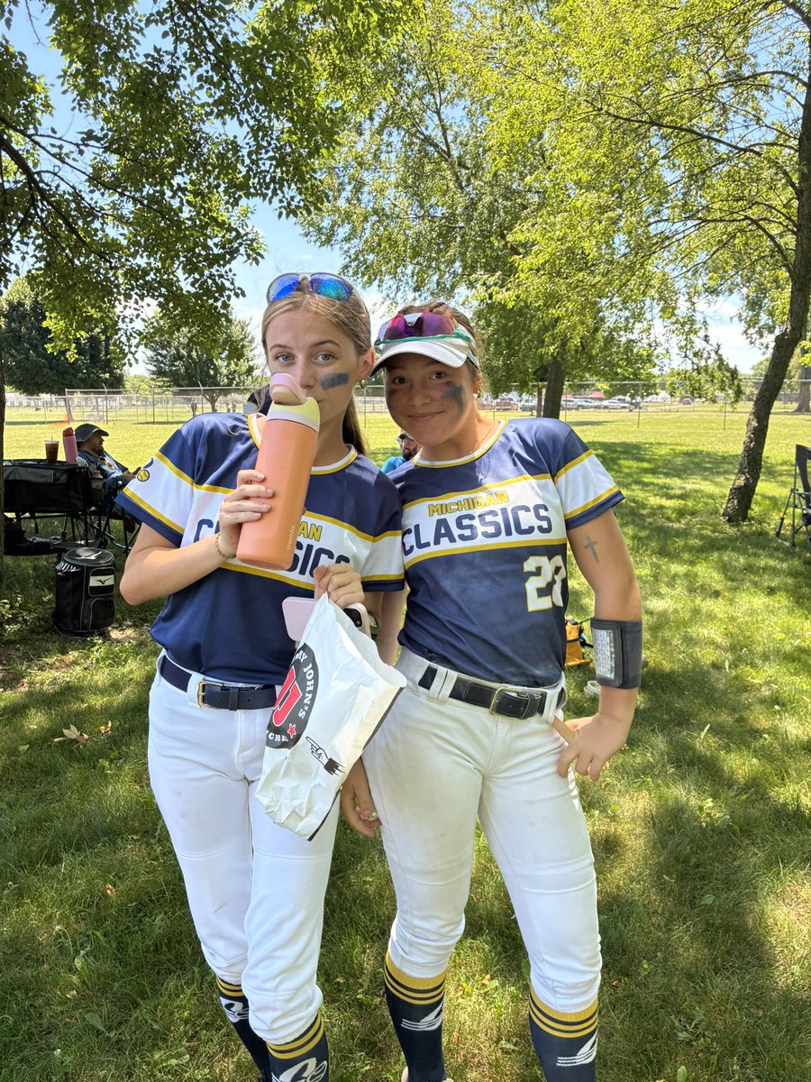 Michigan Classics Fastpitch 15U Knapp (@classicsknapp) on Twitter photo BATTLE AT THE BORDERS DAY 1:
Classics: 1-2.
‘27 Camden Knapp <a href="/Camdenhotpink/">Cam</a>
8 IP, 9 SO
‘28 <a href="/Leelyn_Brown/">Leelyn Brown</a> 4 H
‘27 <a href="/esontag28/">Emilee Sontag</a> 3 H
‘28 M. Hoskins 5 RBI, 2 H, HR
‘28 R. Bice 2B, 3 RBI
‘28 <a href="/mfoster_27/">Maddie Foster</a> 2 H
‘29 B. Konuszewski 2 H
‘27 <a href="/Camdenhotpink/">Cam</a> 2 H
‘28 K. Collins 1 H, RBI BATTLE AT THE BORDERS DAY 1:
Classics: 1-2.
‘27 Camden Knapp <a href="/Camdenhotpink/">Cam</a>
8 IP, 9 SO
‘28 <a href="/Leelyn_Brown/">Leelyn Brown</a> 4 H
‘27 <a href="/esontag28/">Emilee Sontag</a> 3 H
‘28 M. Hoskins 5 RBI, 2 H, HR
‘28 R. Bice 2B, 3 RBI
‘28 <a href="/mfoster_27/">Maddie Foster</a> 2 H
‘29 B. Konuszewski 2 H
‘27 <a href="/Camdenhotpink/">Cam</a> 2 H
‘28 K. Collins 1 H, RBI