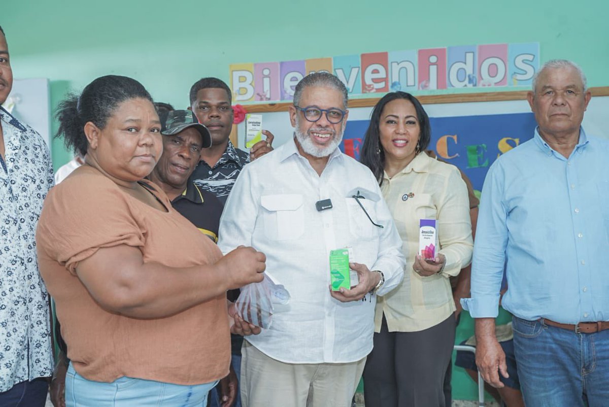 Desarrollo de la Comunidad (@dgdcrdo) on Twitter photo Realizamos una jornada asistencial en la Junta Distrital Arroyo Dulce, del municipio Enriquillo, provincia Barahona, en la que los residentes recibieron, de diversos especialistas, atenciones médicas y sus medicamentos, y un operativo de fumigación
<a href="/modestoguzmanrd/">Modesto Guzmán</a> <a href="/PresidenciaRD/">Presidencia de la República Dominicana</a> Realizamos una jornada asistencial en la Junta Distrital Arroyo Dulce, del municipio Enriquillo, provincia Barahona, en la que los residentes recibieron, de diversos especialistas, atenciones médicas y sus medicamentos, y un operativo de fumigación
<a href="/modestoguzmanrd/">Modesto Guzmán</a> <a href="/PresidenciaRD/">Presidencia de la República Dominicana</a>