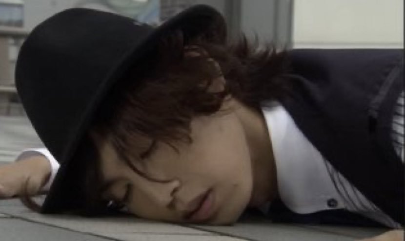 【寝つきが悪い】

お前の罪が一つ…お前の罪が二つ…