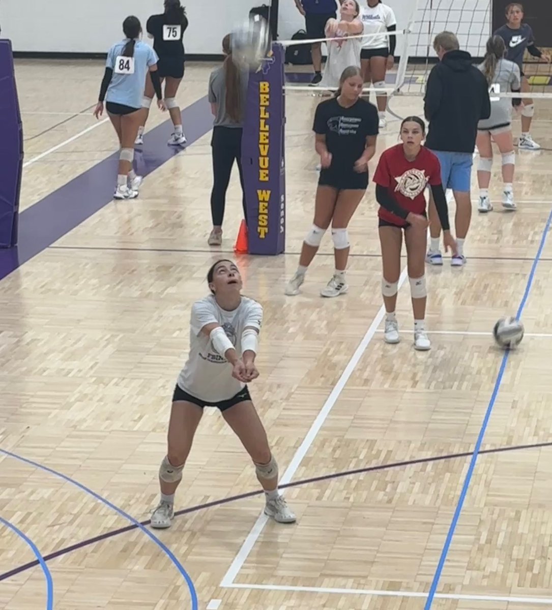 BraeliHope's tweet photo. Had a great time at the Junior Volleyball Showcase.  Thank you so much to the coaches who took the time to be there! @BUBruinsVB @HCBroncoWVB @DoaneVolleyball @CreightonVB https://t.co/u4qA9AHyPx