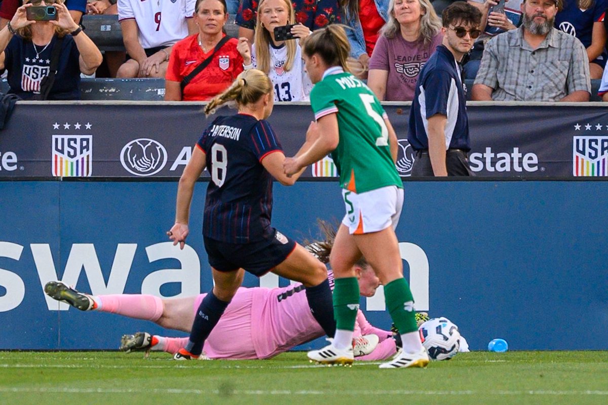 MsKriNT's tweet photo. Avery Patterson, killin it with the @USWNT #dashon #DashTFon https://t.co/IISdTuAlco