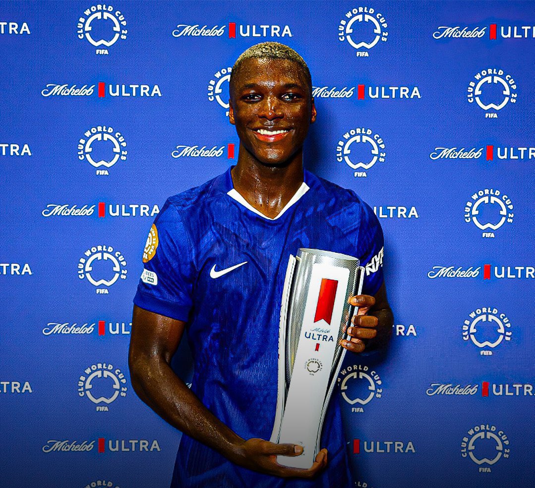 No Chelsea fan will pass without liking this picture of Caicedo