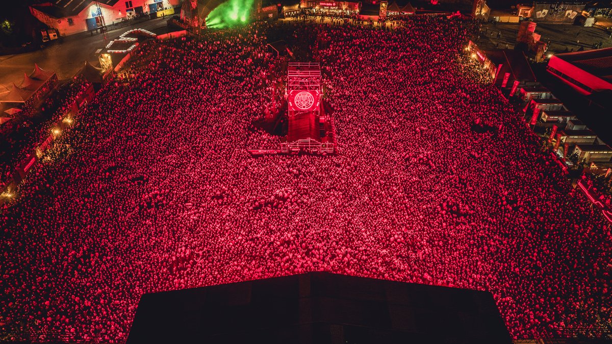 Resurrection Fest Estrella Galicia (@resurrectionesp) on Twitter photo No tenemos palabras para describir todo lo vivido estos días 🎇🤗
#Resurrectionfestforever
#ResurrectionFest #ResurrectionFestEG
@turgalicia <a href="/camino_xacobeo/">Camino Xacobeo</a> <a href="/depulugo/">Deputación de Lugo</a> #ConcellodeViveiro #DescubreViveiro <a href="/estrellagalicia/">Estrella Galicia</a> #ConcertosDoXacobeo No tenemos palabras para describir todo lo vivido estos días 🎇🤗
#Resurrectionfestforever
#ResurrectionFest #ResurrectionFestEG
@turgalicia <a href="/camino_xacobeo/">Camino Xacobeo</a> <a href="/depulugo/">Deputación de Lugo</a> #ConcellodeViveiro #DescubreViveiro <a href="/estrellagalicia/">Estrella Galicia</a> #ConcertosDoXacobeo