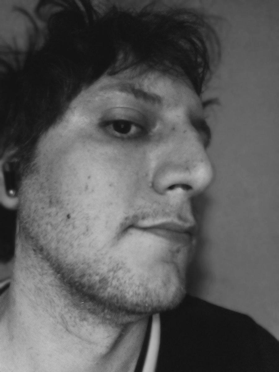 Gracias, mamá, por no permitir que me cambiaran la nariz cuando me la rompí.