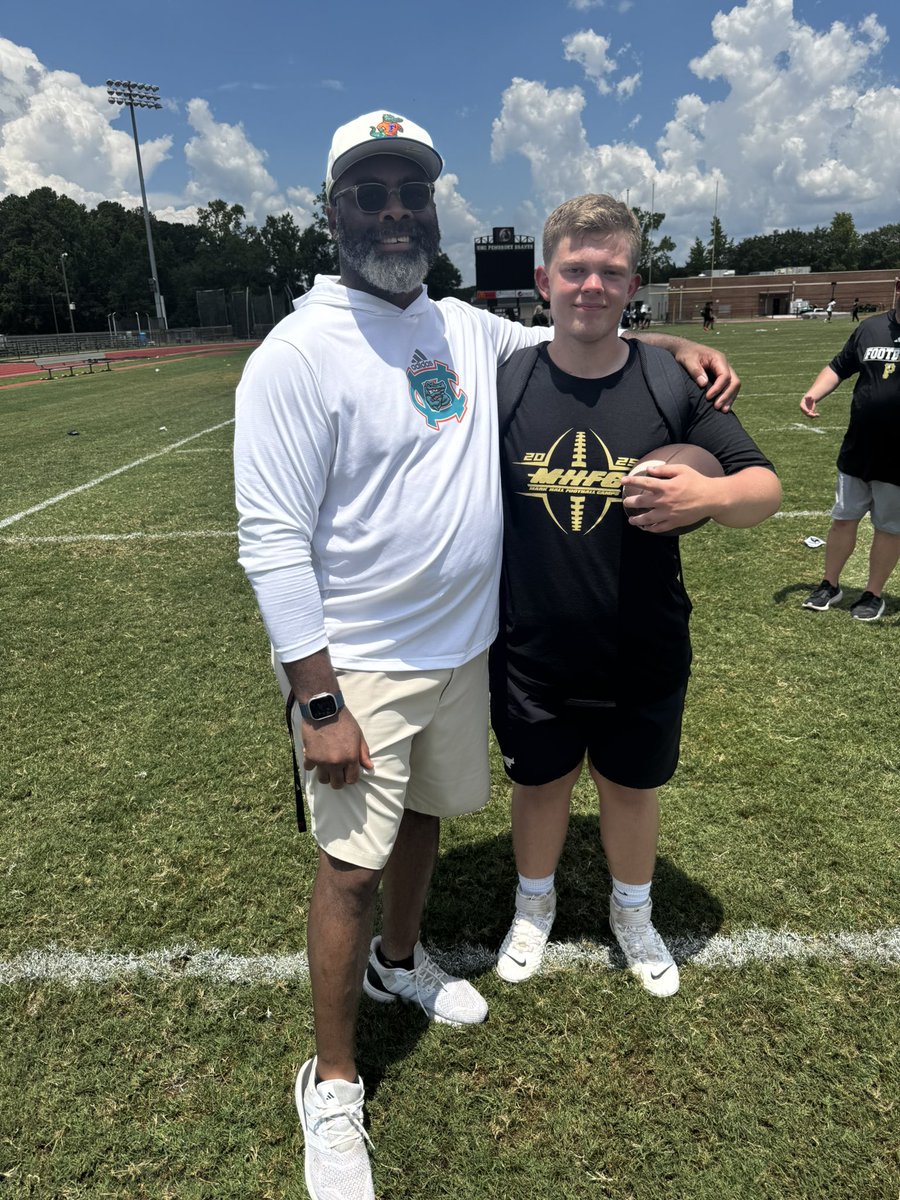 Coach Bell (@coachtbell65) on Twitter photo Had the opportunity to work with this young man today with the long snappers. Great young man with a bright future. College coaches, keep your eye on him. <a href="/CodyJohnson1238/">Robert Cody Johnson</a> Had the opportunity to work with this young man today with the long snappers. Great young man with a bright future. College coaches, keep your eye on him. <a href="/CodyJohnson1238/">Robert Cody Johnson</a>