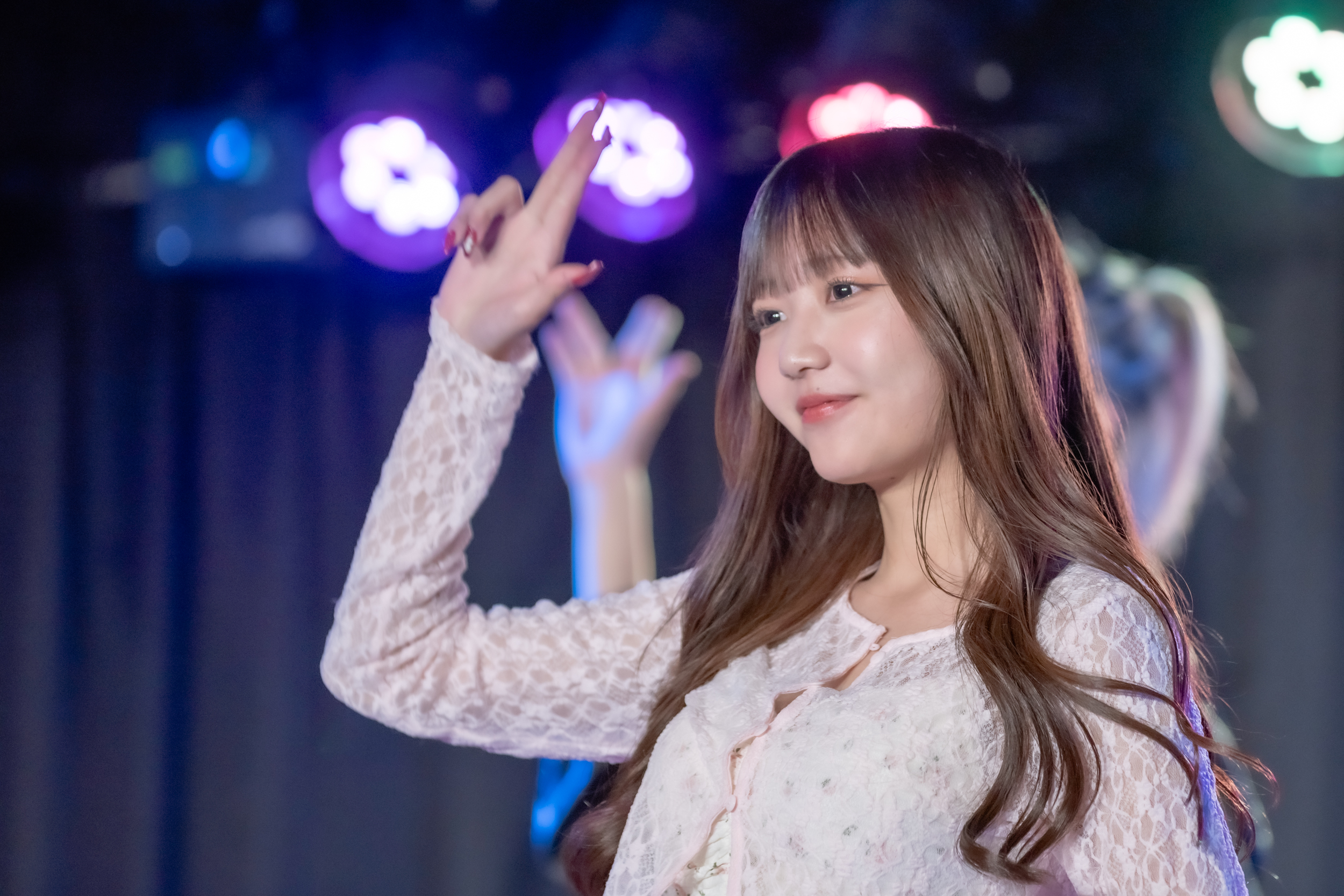 G)I-DLE X IZ*ONE X Weki Meki - Into The New World] First