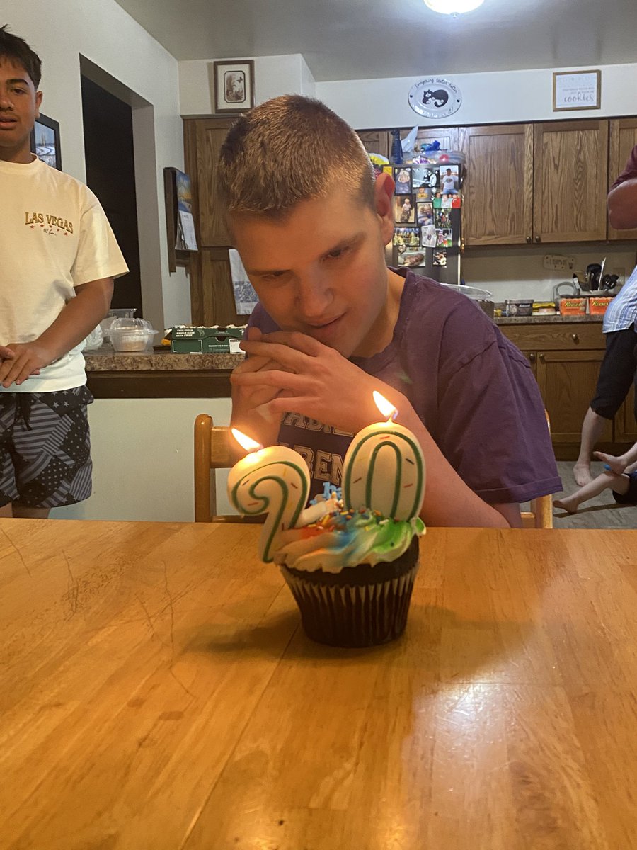 Kari Nelson tweet media