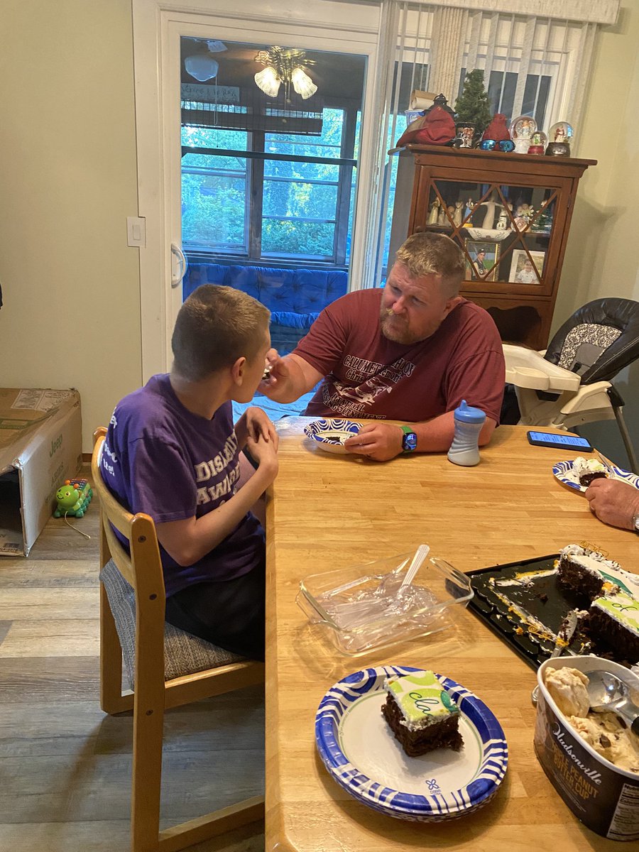 Kari Nelson tweet media