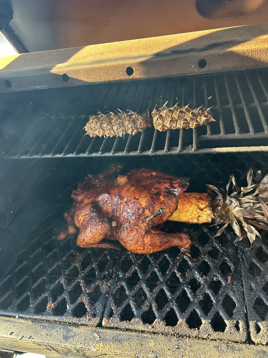 Peron_i's tweet image. 🐓🍍
