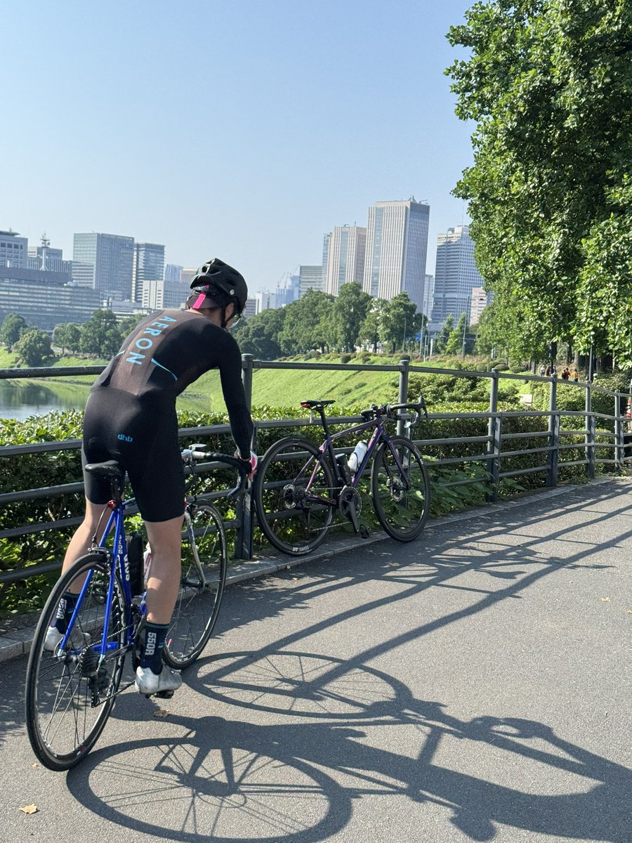 nullporz's tweet photo. Ochtendrit

#cycling #roadbike #onecampro #gios #compactpro https://t.co/ZYBfb6gajV