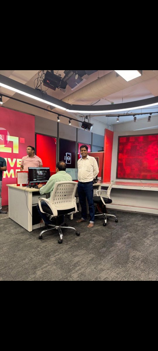 Do kachre hat gaye bataoo kaun kaun