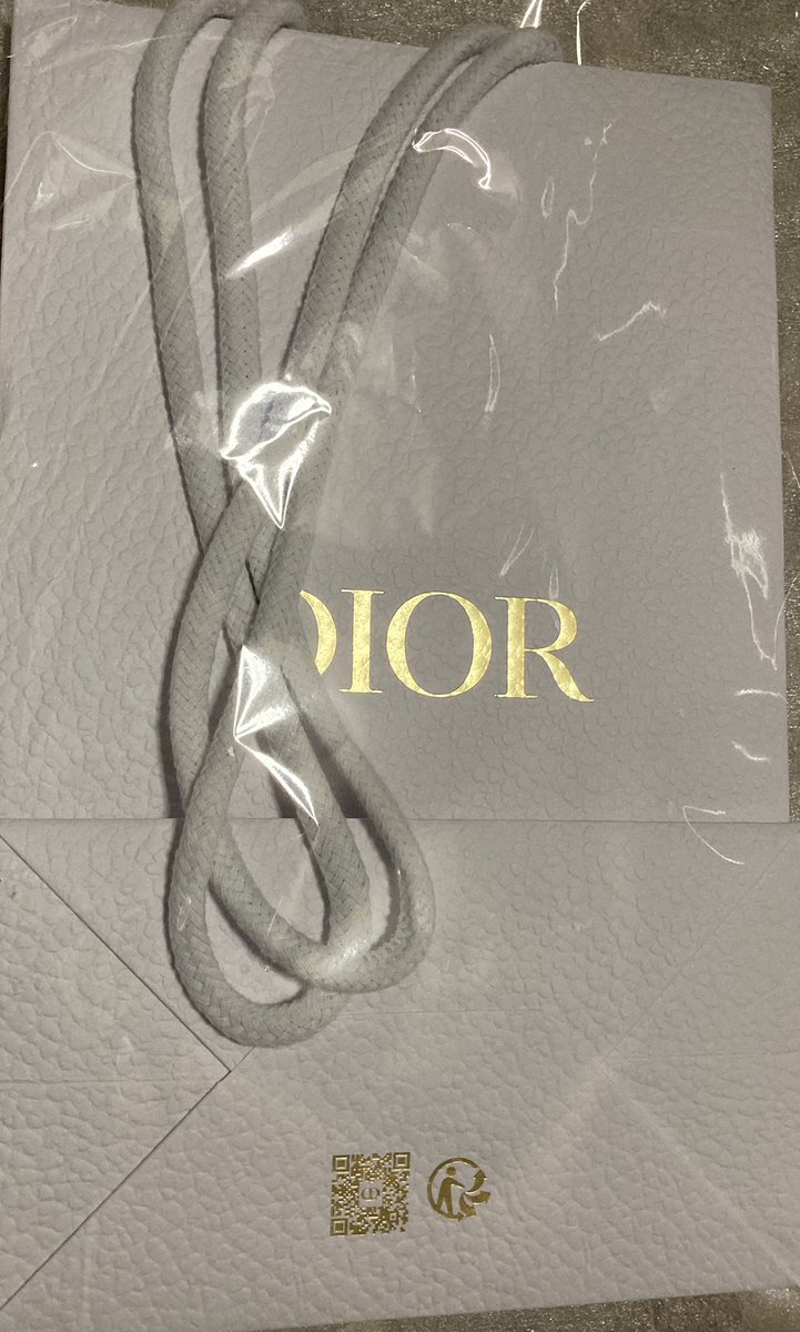 29jerky29's tweet image. これは使える系（別使い）
初のバッグタイプ（💰ﾏﾈｰ!）
#DIOR 
#MAXIMIZER