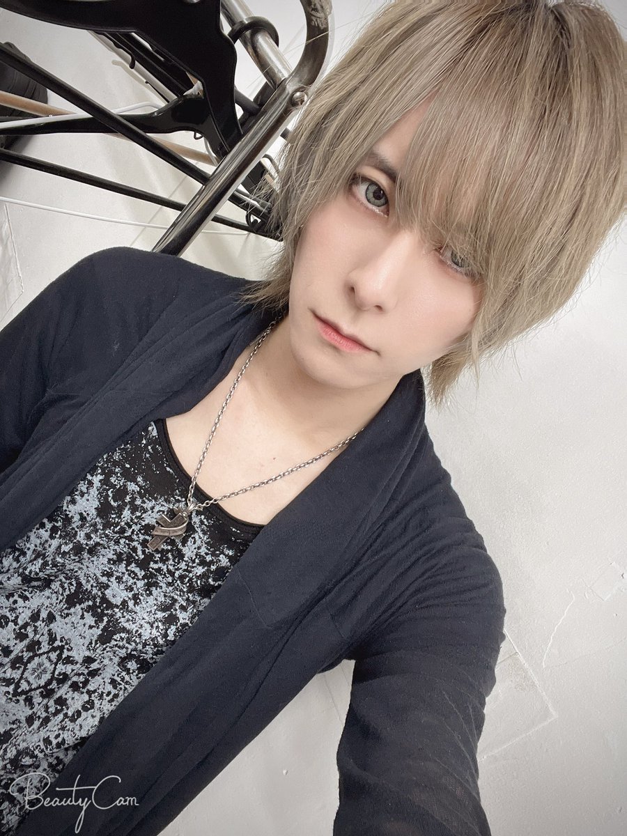YanxYan よっちゃん (@crying79) / X