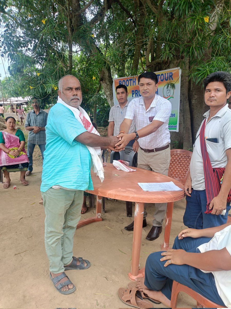 AugustineEnghee's tweet photo. Strengthening grassroots! Formation of booth committee at Ranaima - a crucial step towards empowering local leadership and enhancing community engagement.
Indian National Congress Long Live
#BoothLevelPolitics #GrassrootsStrength https://t.co/R16faqf2nf