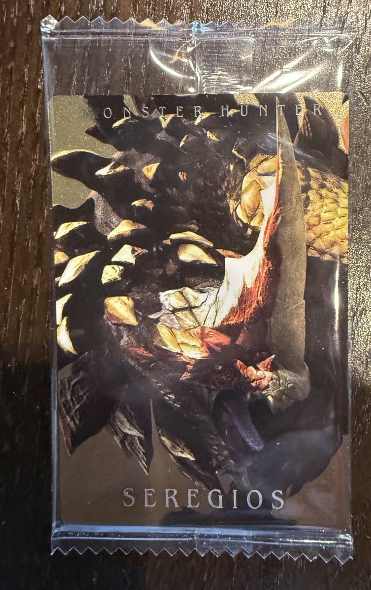 comiyam's tweet image. 今日のモンハンカードウェハース 。
子供達はドスと2ndGを出すという2人で2ー2ー(にぃにぃ)な感じ。
私はセルレギオスでした‼️明日待ってるからな‼️
今日も美味しくいただきました。
#モンハンワイルズ 
#MHWilds 
#MH3rd 
#バンダイ