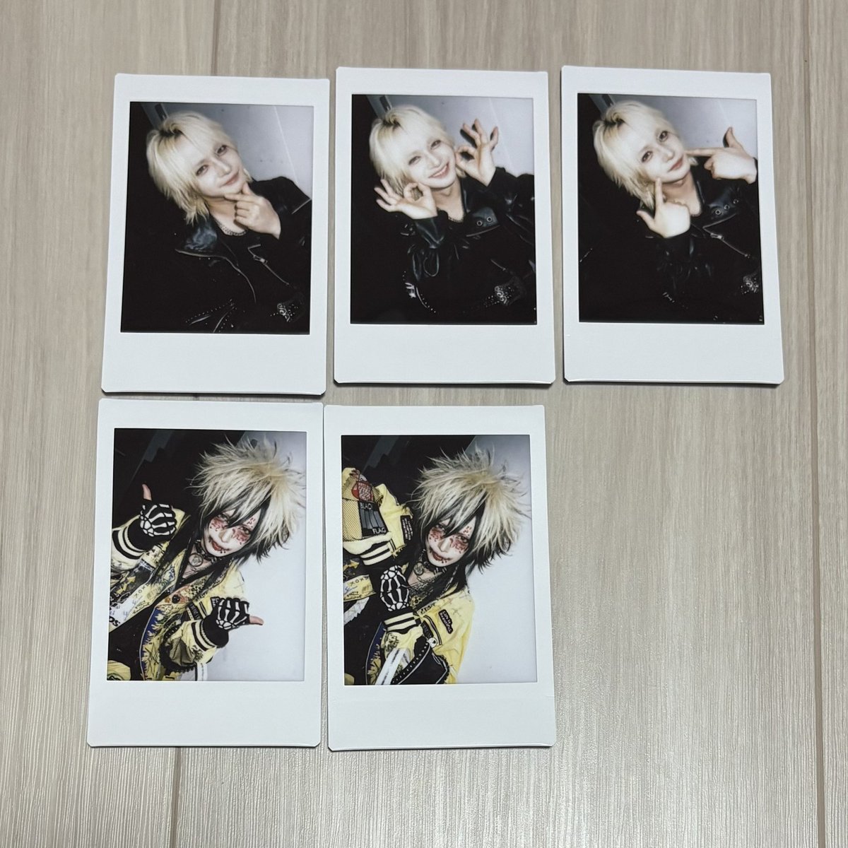 v_32kj's tweet photo. 【お譲りします】

零[Hz] Nebul∀ SAGA1
6/28 岡山YEBISU YA PRO 当日チェキ

譲：ROYさん、Rioさん、TEIKAさん、RYOGAさん
求：500円＋送料

お気軽にお声かけください。 https://t.co/tBD10E0vsa