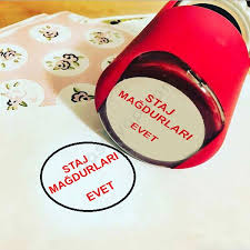 Yurt dışı staj SGK başlangıcı sayılıyor, Türkiye’de stajyer ve çırakların emeği hiçe sayılıyor! Gençlerin geleceği bu haksızlıkla karartılıyor. Artık farkındayız, muhalefet çözüm bulsun! 

#3308YasaVeYarımSigortaCanAlıyor