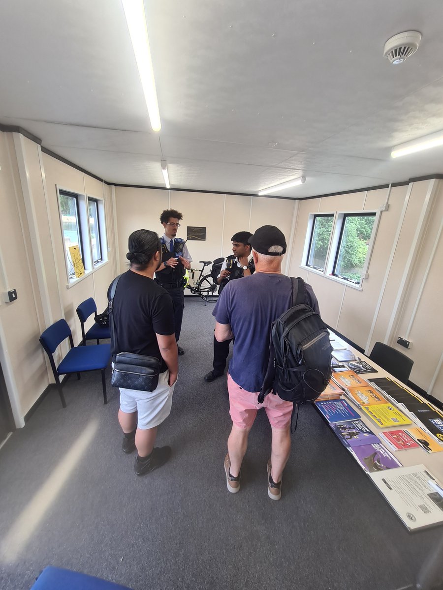 Joining Ruislip Team for Adder CLIW project, talking to residents about different drugs categories and giving crime prevention advice.