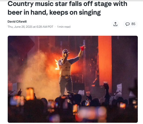 LanceCouncil's tweet image. Well, THE SHOW MUST GO ON, as they say!😍

#countrymusic #keepitmoving #loveit
#Theshowmustgoon #Professionalism

yahoo.com/entertainment/…