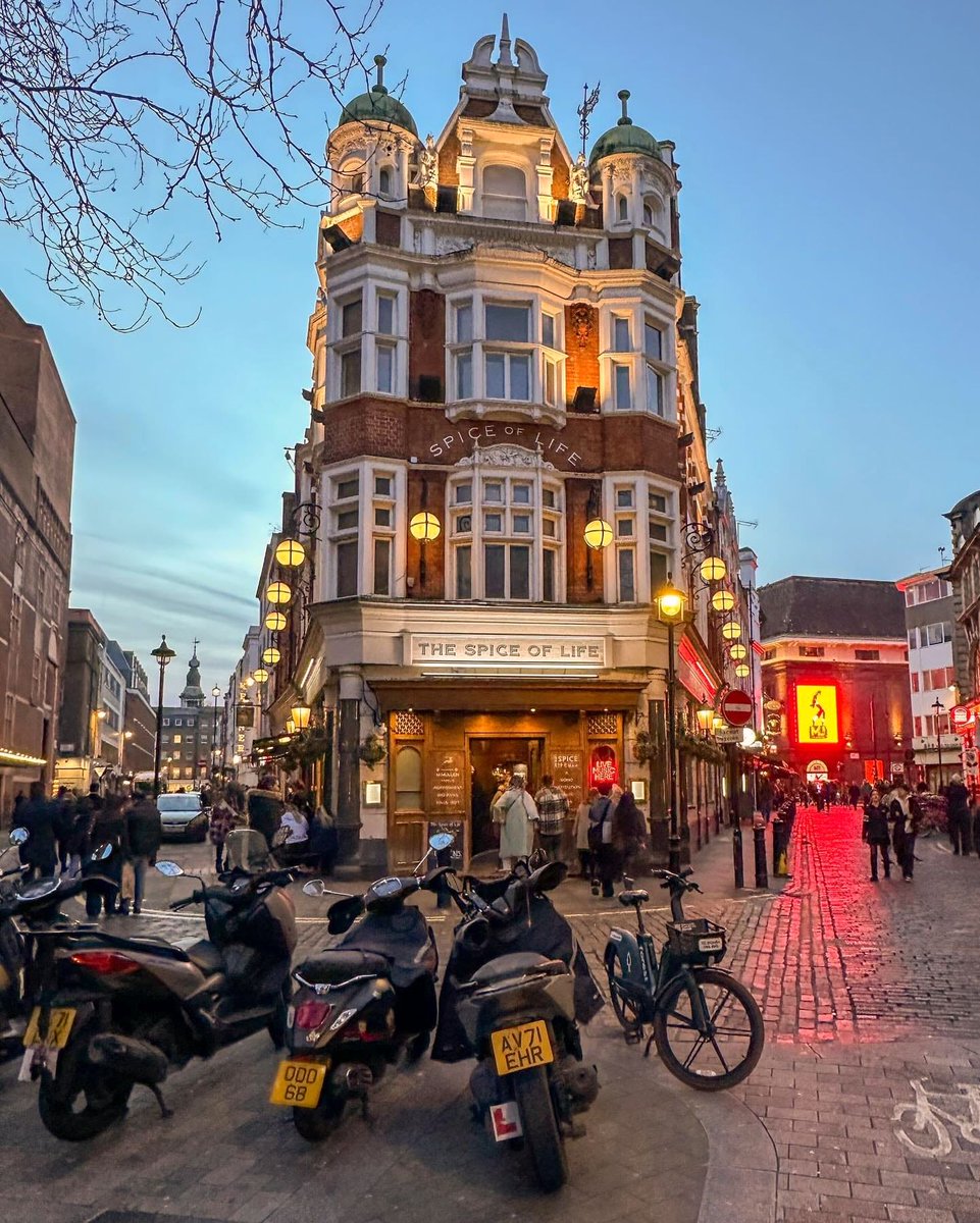 London city ˜🌁🏡🚘