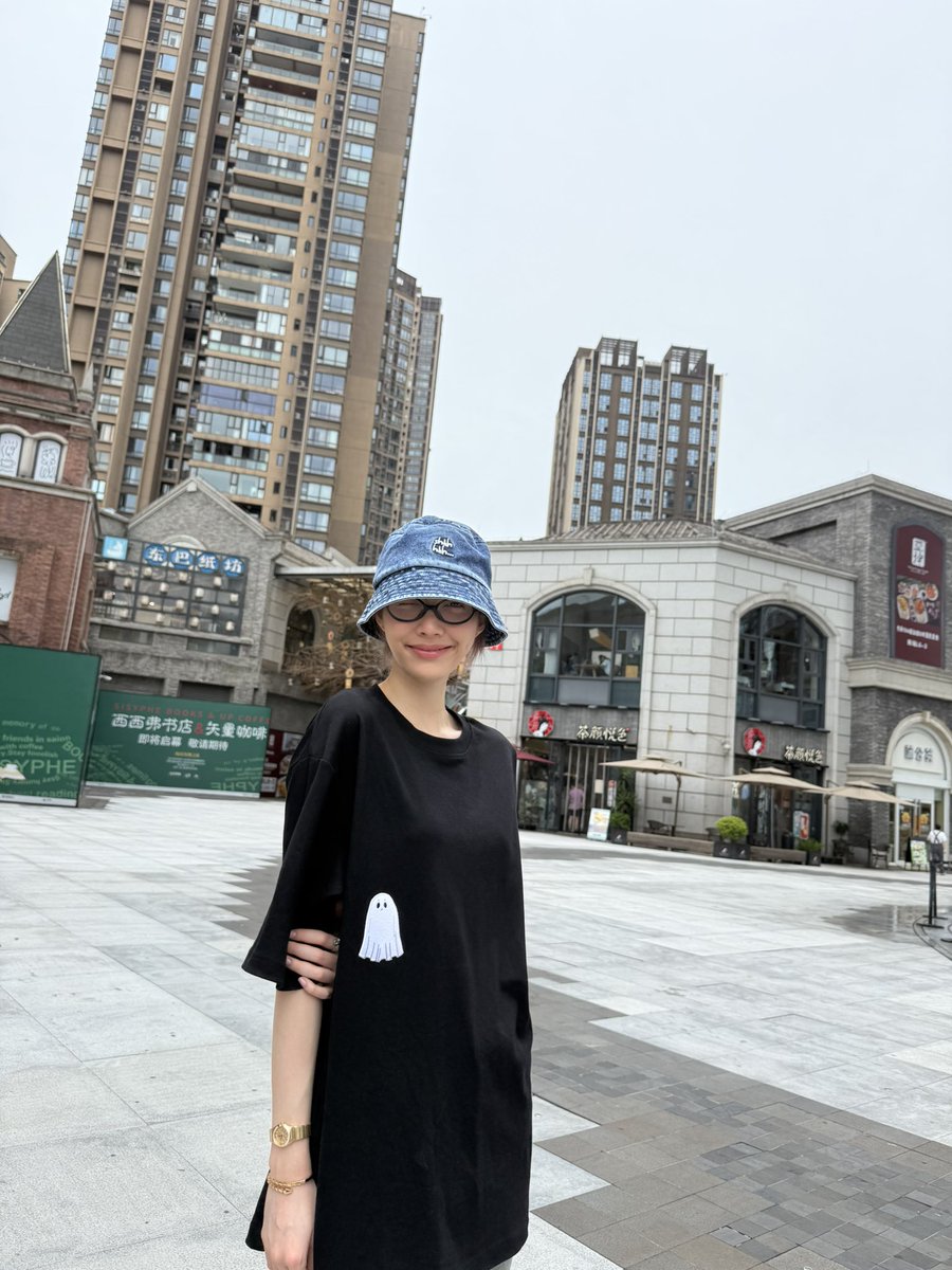ormmormm's tweet photo. byebye CQ🤍

ORMORM CQ FANMEET 
#OrmFirstMeetInChongQing https://t.co/fT0MqqPgYz