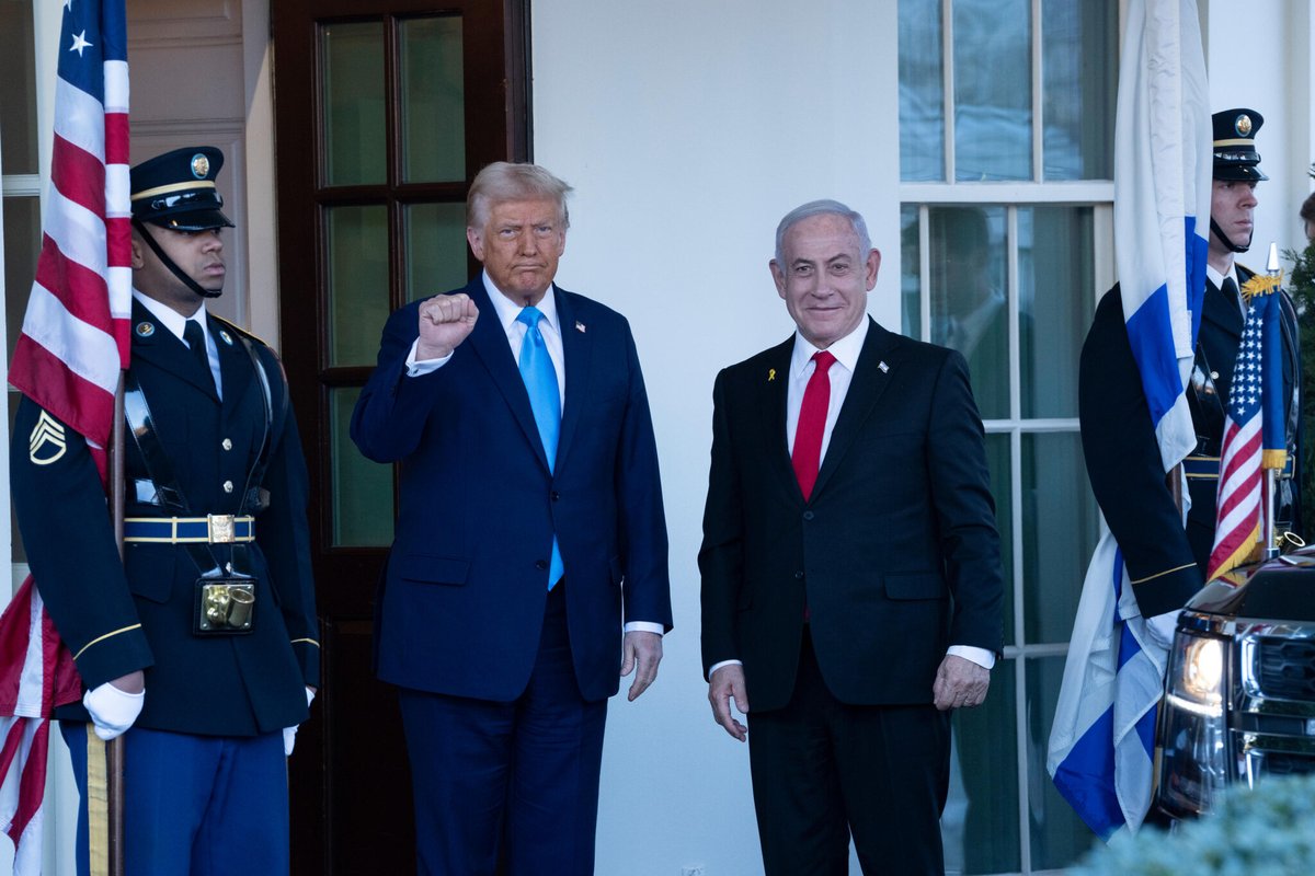 le_Parisien's tweet image. Donald Trump dit qu’il ne «tolérera pas» la poursuite du procès contre Netanyahou 

➡️ l.leparisien.fr/Ujon