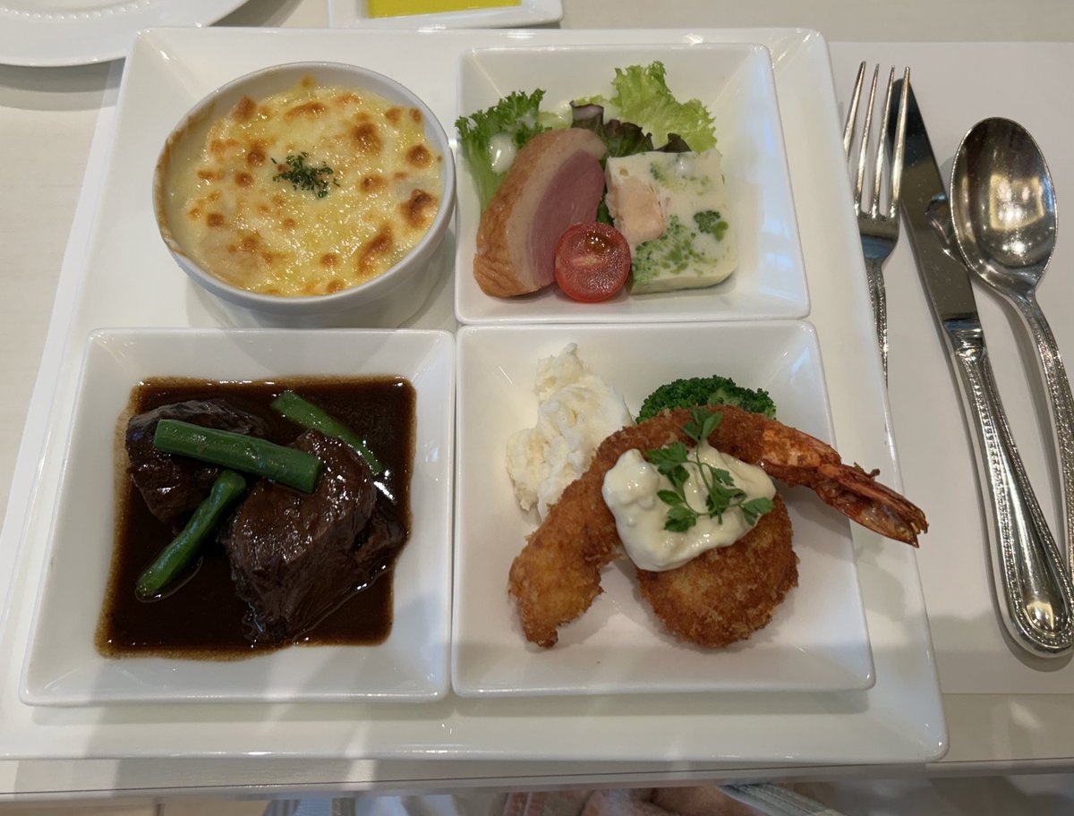 今日は、萌え萌えキューン💕
