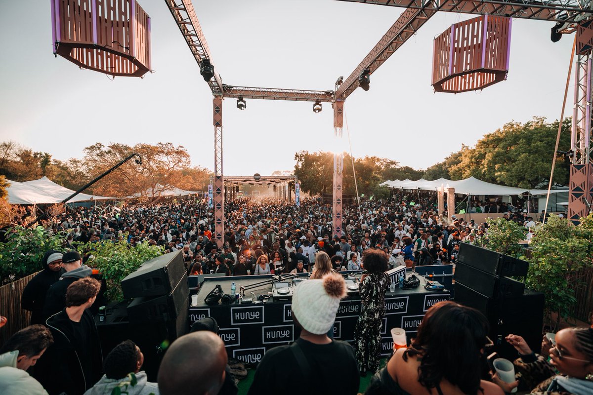 Shimza01's tweet photo. Thank you so much 🙏🏾❤️🥹 #KUNYE https://t.co/WxpqvVnAI6