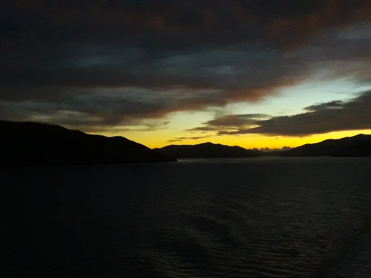 <a href="/DailyPicTheme2/">Daily Picture Theme</a> Today's theme is dark.

<a href="/DailyPicTheme2/">Daily Picture Theme</a>