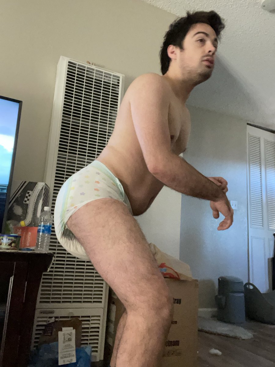 TduckieT's tweet photo. What’s that smell!? 🧐 https://t.co/bmhdFCsqcx