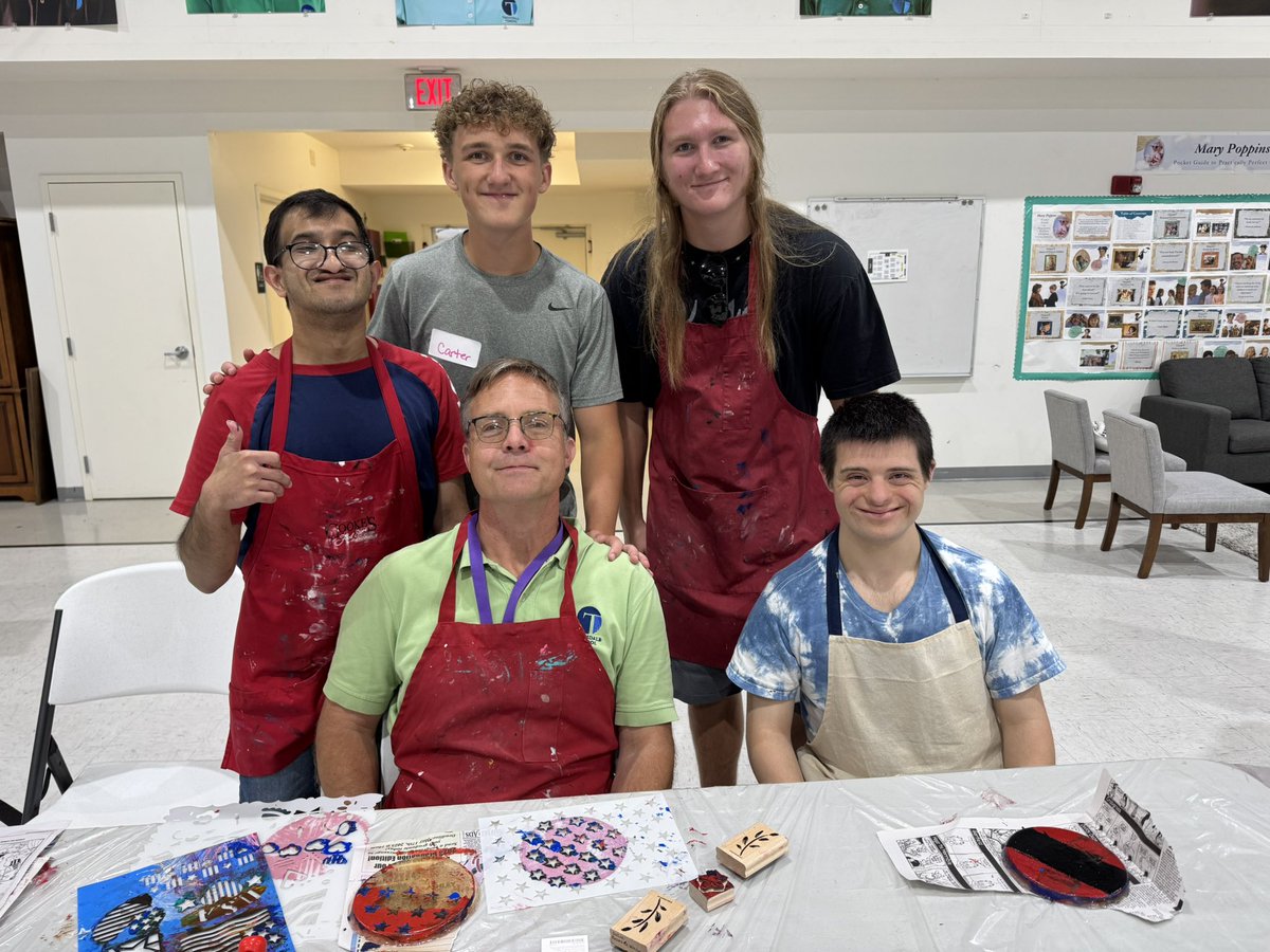 CarterTalleyTN's tweet photo. Had a great week volunteering at The Trousdale School helping with Art Camp. Thanks for having us! #d1mentality #valleyofresults #GRNDSZN #morethananathlete https://t.co/ZeHYqEqJ6d