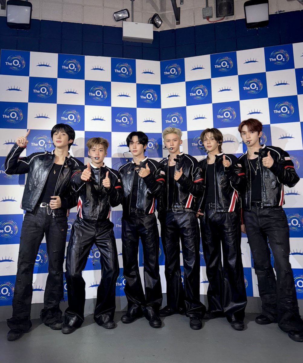 #RIIZE in SMTOWN LIVE 2025 @ LONDON

#RIIZE #라이즈
#RISEandREALIZE
#SMTOWN #SM_30thAnniversary
#SMTOWN2025 #SMTOWN2025_LONDON 
#SMTOWN_LIVE #SMCU