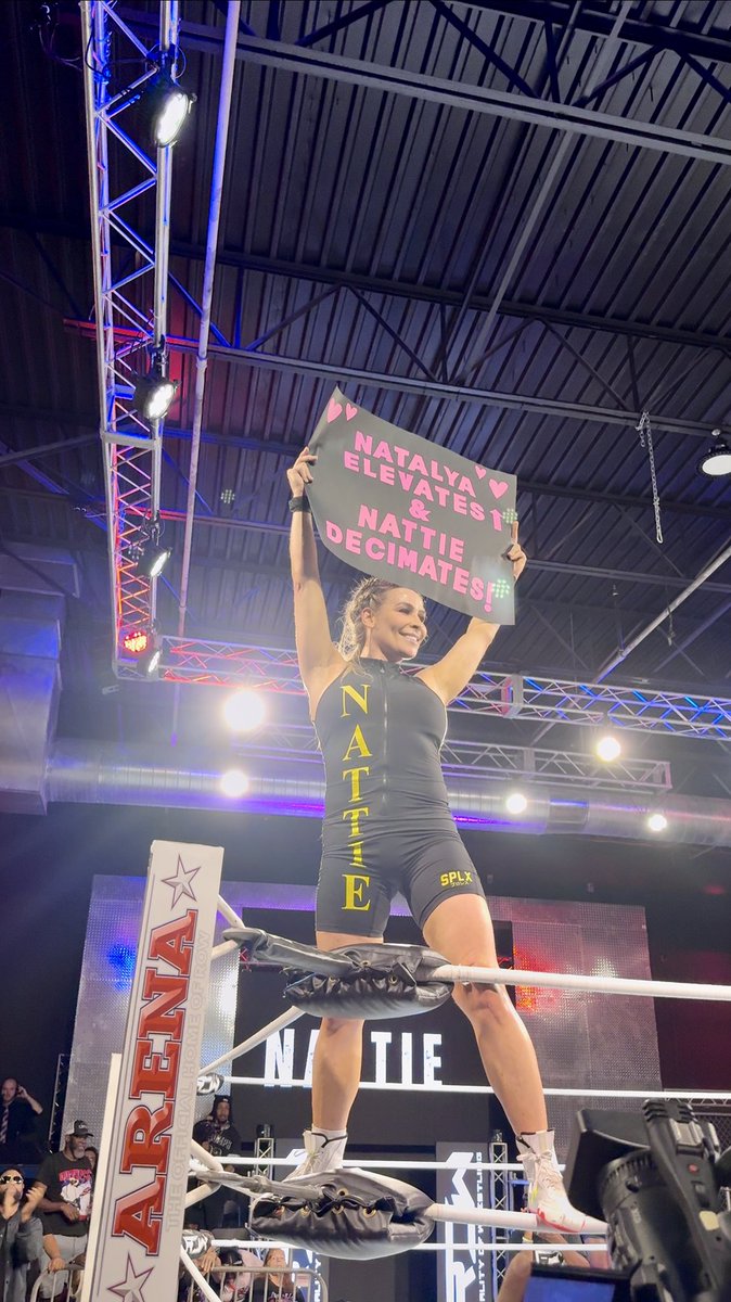 markoutmatt's tweet image. The Low Key Legend has PROVED IT once again! Texas loves @NatbyNature! 🤘🏽🇨🇱💕🖤@TheOfficialROW @PromiseBraxton @WWE @BustedOpenRadio #BustedOpen247 #ProWrestlingNation247