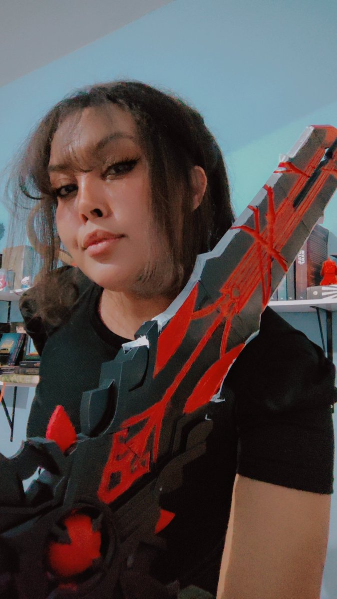 GavimThays's tweet photo. 🥀Wolf's Gravestone🥀

#Diluc #GenshinImpact #Genshin #HoYocreators #hoyoverse #hoyofest2025 #claymore #Wolfsgravestone #cosplay @BRGenshinImpact @GenshinImpact 
#photography #DilucRagnvindr https://t.co/qRiIUMPfd7