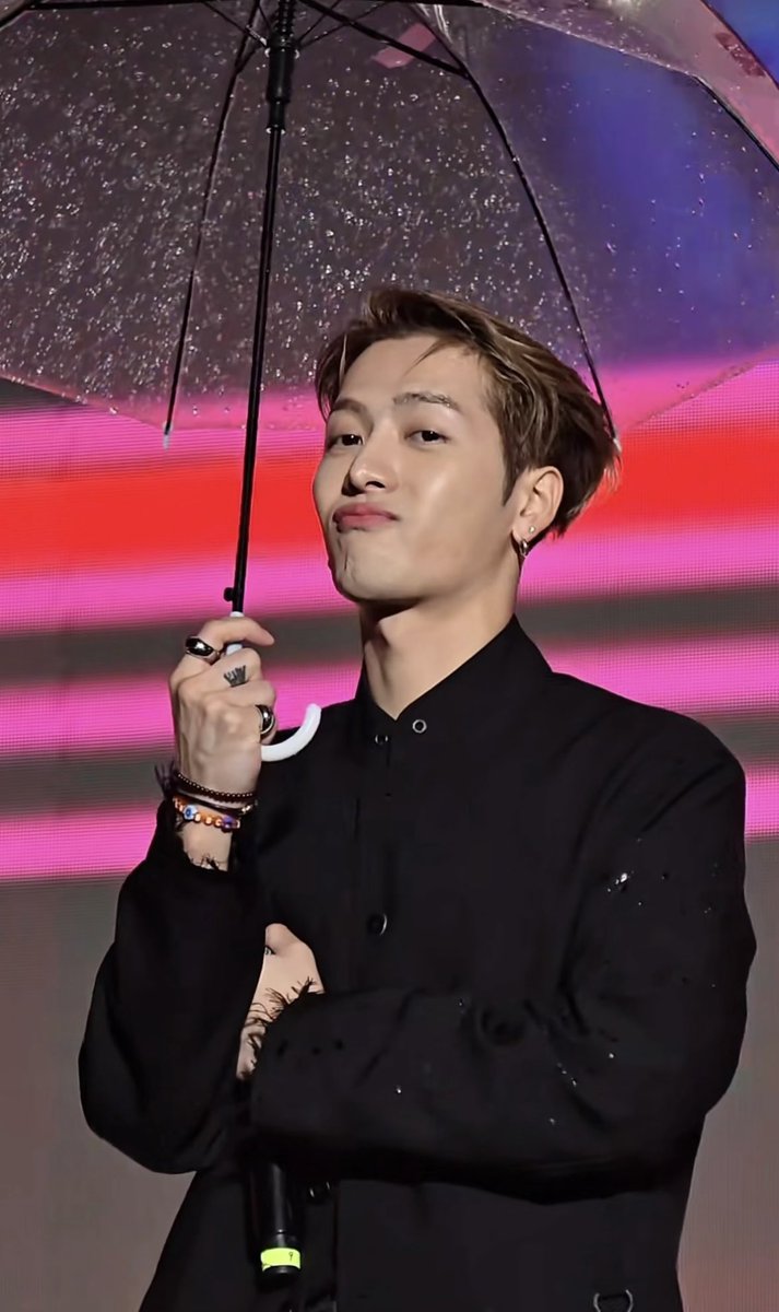 gunggginggg's tweet photo. หงึ !! 😚😚😚 #JacksonWang https://t.co/0n7TFWr2Yh