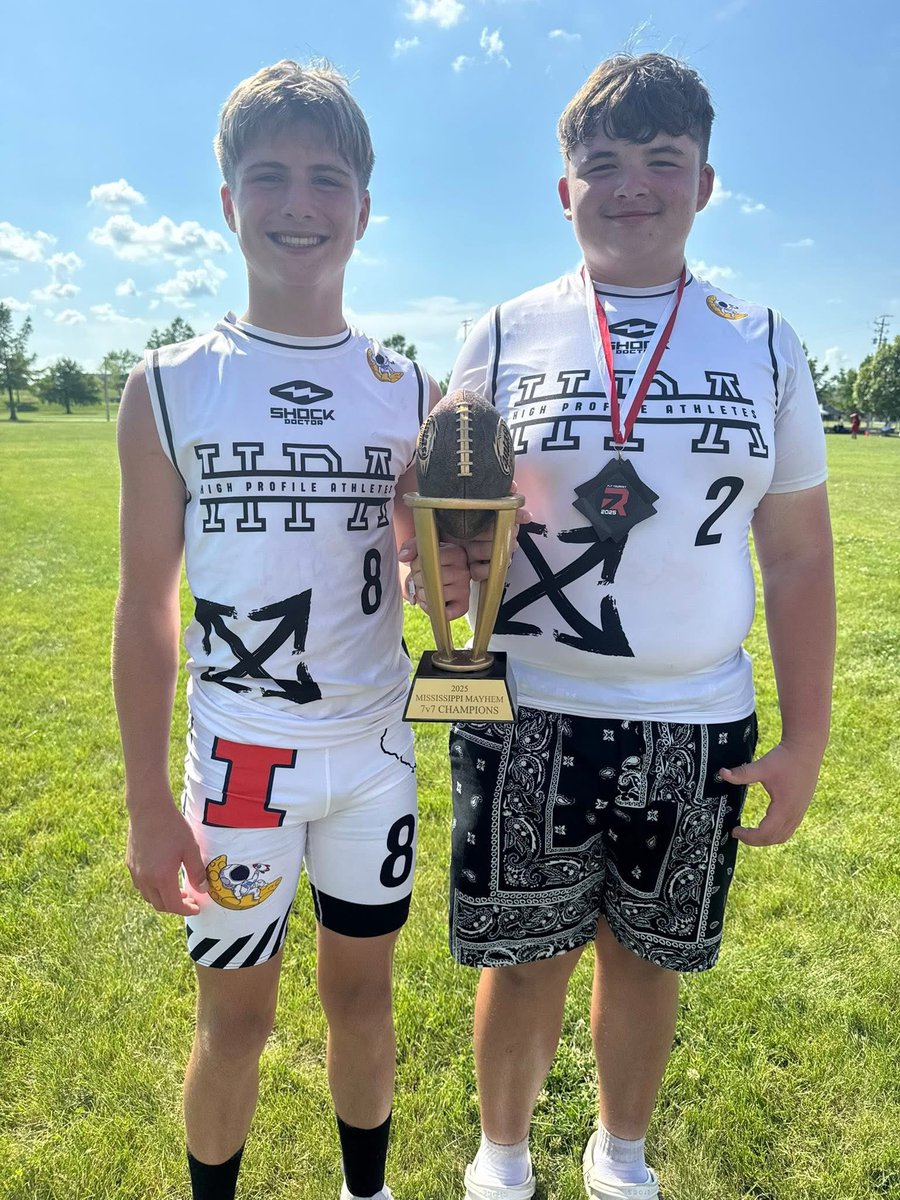 High Profile Athletes Illinois 🏈🚀

1st place trophy 🏆for HPA 12U. 
A lot of reps and hard-work. Good jobs fellas 👏🔥
