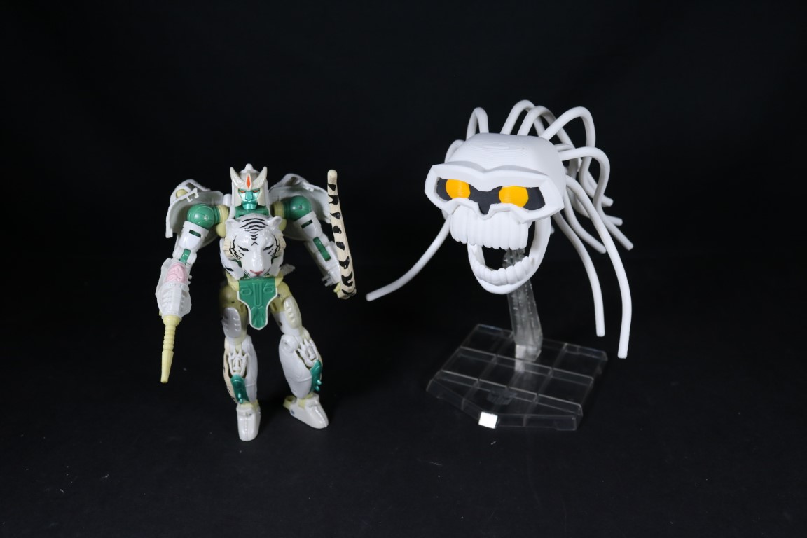 FunbieStudios's tweet photo. Scheming mysteriously in the background, the Vok watched and manipulated both of the warring factions, and now a small number of them have invaded our webstore!

Grab them at https://t.co/fK0YLjmh7s 😊
.
.
.
.
.
#3dprint #transformer #beastwar #vok https://t.co/xz2S3UKXTe