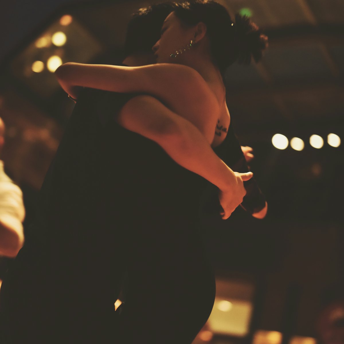 LastTwoShots's tweet photo. The night moved with us as we took turns in a slow dance, letting the silence say what we never could.
#Leo #Jill #lasttwoshots #movie #FilmX #Dance #FRIENDS4EVER https://t.co/801Hja3XBO