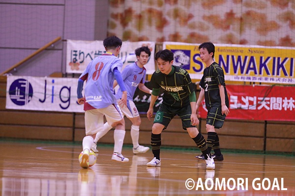aomorigoal's tweet photo. 第23回 #東北フットサルリーグ 2025
6/29　第３節　八戸市東体育館
（２部北）#CROSSCOLOURS（岩手県） 7-2 #FUTRIBE（青森県）
（１部）14:10キックオフ　#Itatica八戸（青森県） vs #Rejenga Futsal Club
（２部北）16:00キックオフ #Glitter☆Person’s Aomori（青森県） vs #ステラミーゴいわて花巻 https://t.co/jVcs3iorqd