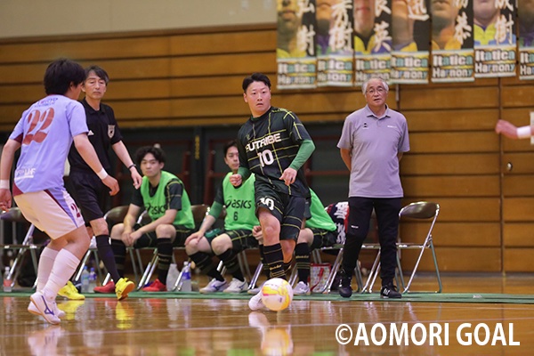 aomorigoal's tweet photo. 第23回 #東北フットサルリーグ 2025
6/29　第３節　八戸市東体育館
（２部北）#CROSSCOLOURS（岩手県） 7-2 #FUTRIBE（青森県）
（１部）14:10キックオフ　#Itatica八戸（青森県） vs #Rejenga Futsal Club
（２部北）16:00キックオフ #Glitter☆Person’s Aomori（青森県） vs #ステラミーゴいわて花巻 https://t.co/jVcs3iorqd