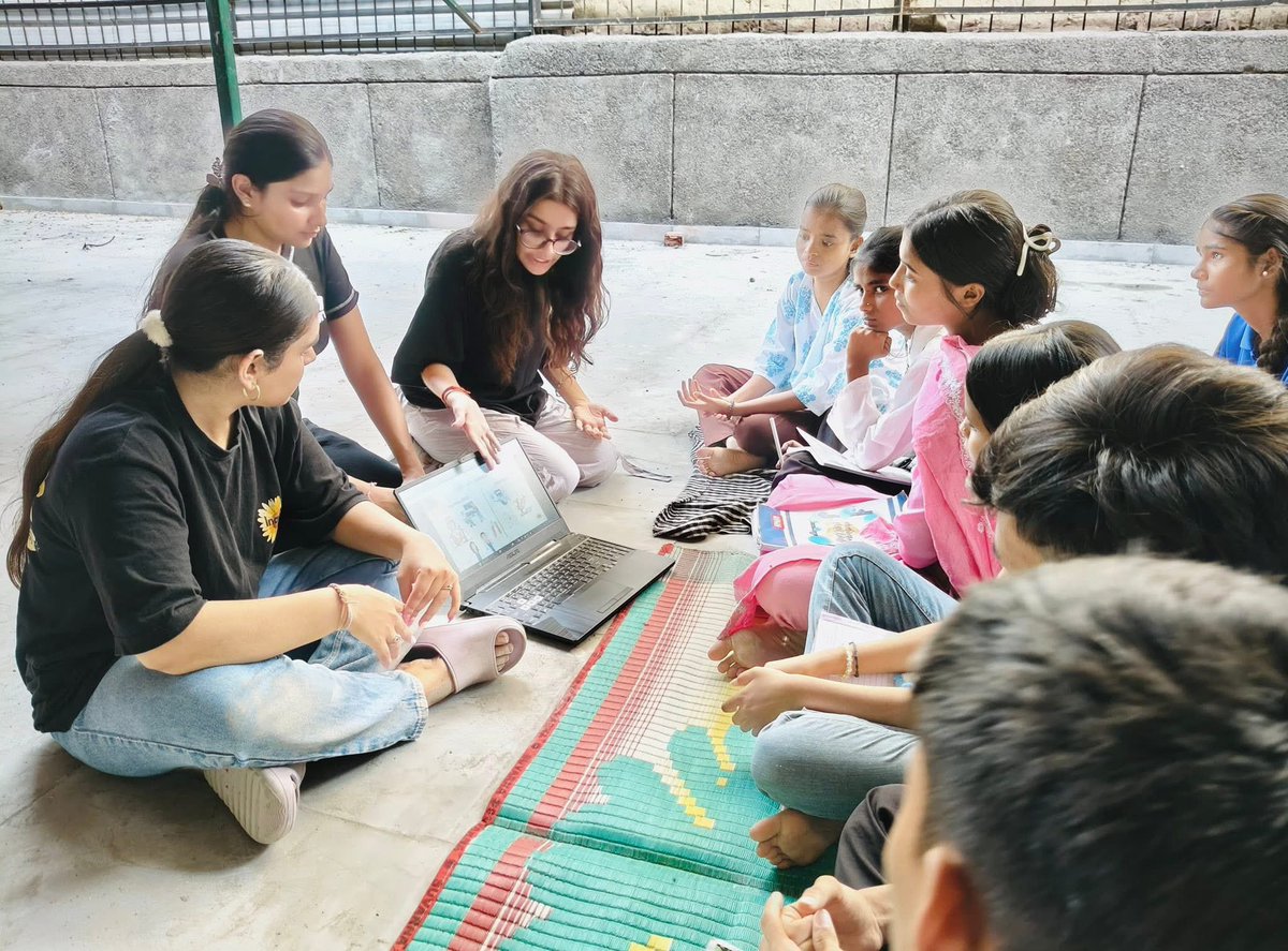 challengersgut's tweet image. Young changemakers from #Inayat held a career counselling session at Challengers Ki Pathshala, where kids shared their dreams and received inspiring guidance to shape their future.
#Youth #career #counselling #future #positive #change #dreams #Team @challengersgut