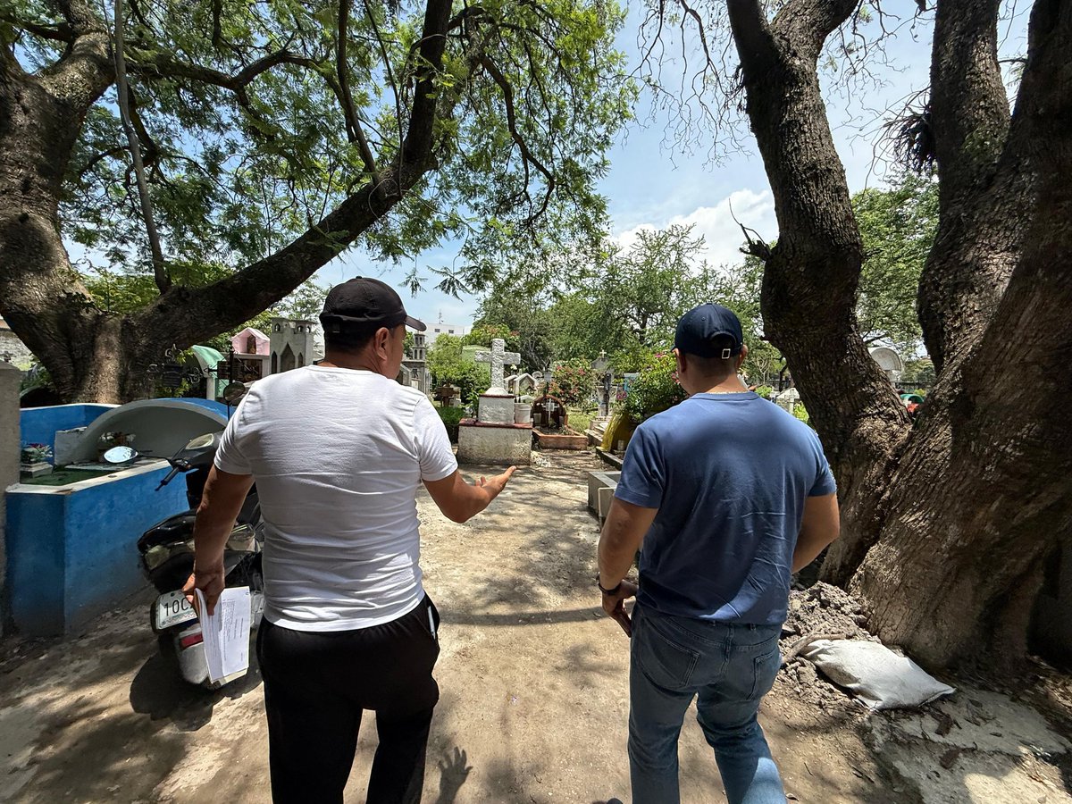 Pedro_M_Serrano's tweet photo. Así agredieron a elementos de la Secretaría de Marina y de la policía municipal,  pobladores de Omealca, Veracruz https://t.co/EzwRTkzNGX