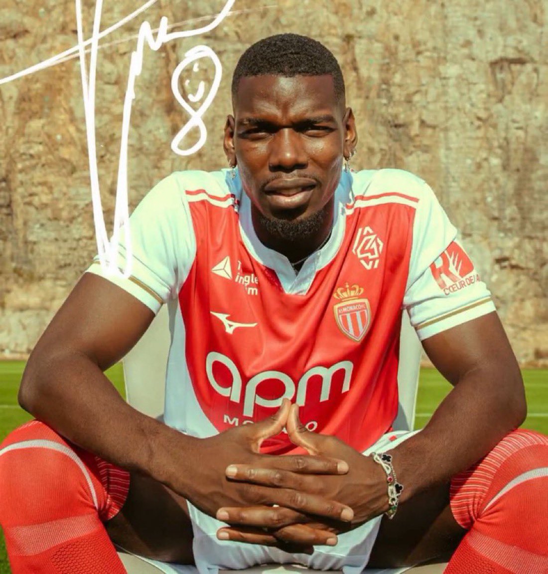 Hillary47886904's tweet photo. PAUL POGBA IS BACK ❤️ https://t.co/0v7XxERiKM