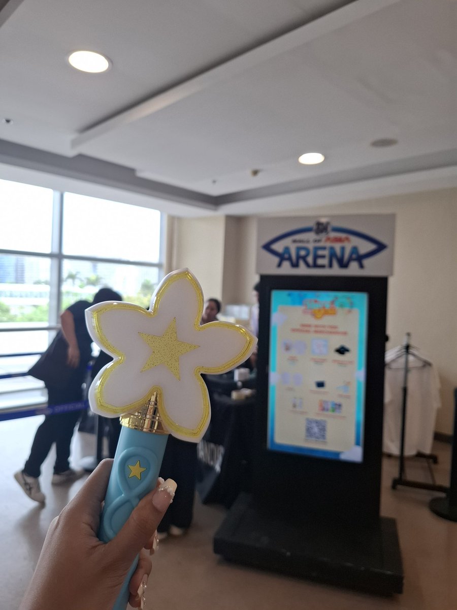 PULPSpaces's tweet image. BLOOMs, the wait is over! 🌸 It’s finally time for HOME WITH YOU: BINI’s Homecoming Fan Meet!

Celebrate today with your fellow BLOOMs — and don’t forget to swing by the official merch booth to grab your Official #BINI Light Stick before the show starts! ✨

See you! 👋